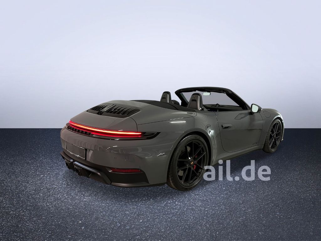 Porsche 992 2025