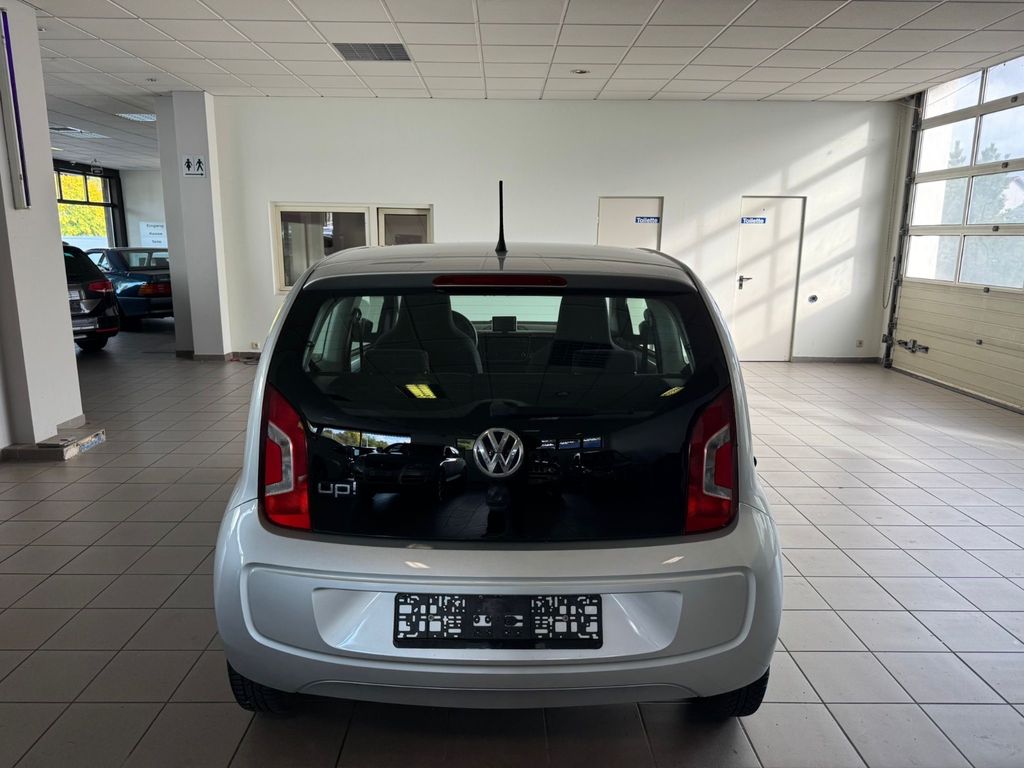 Volkswagen up! 2014