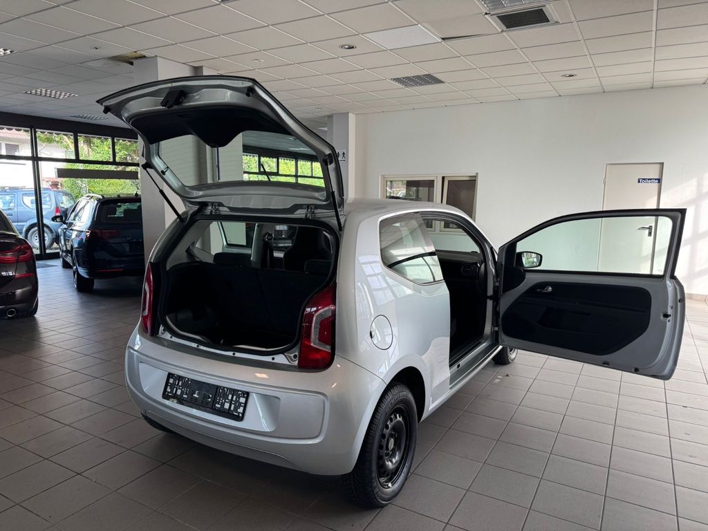 Volkswagen up! 2014
