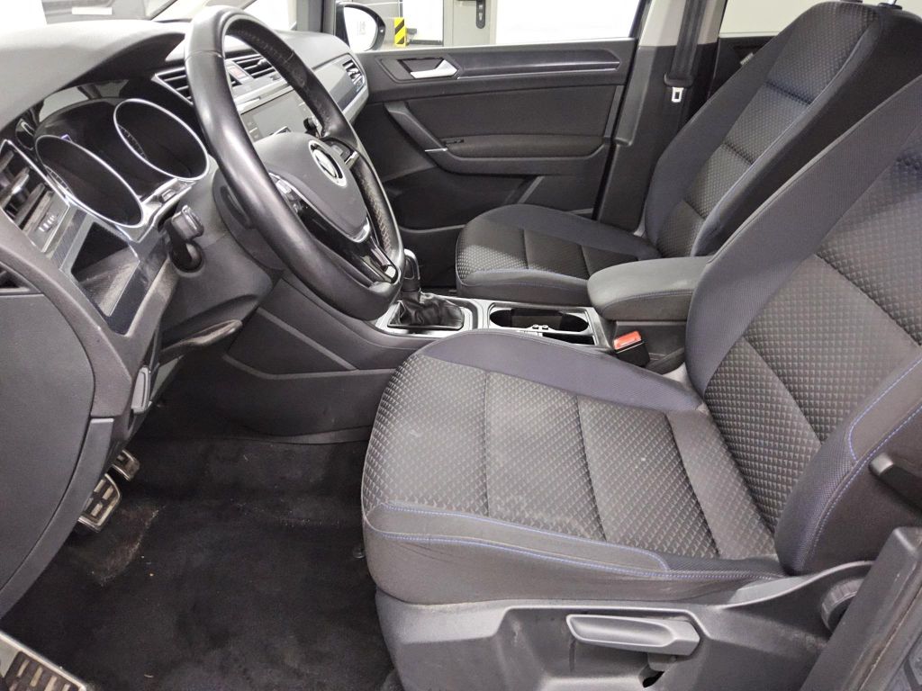 Volkswagen Touran 2021