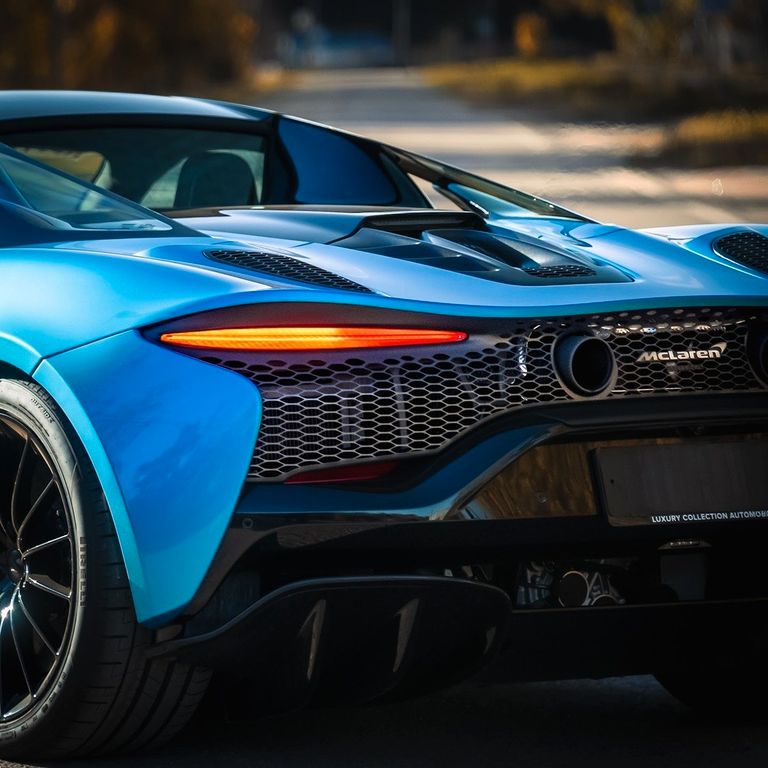 McLaren Artura 2025