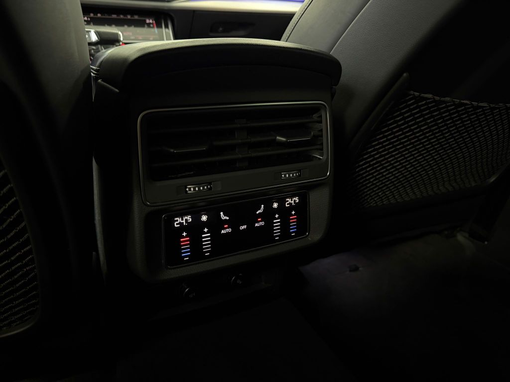 Audi SQ8 2022