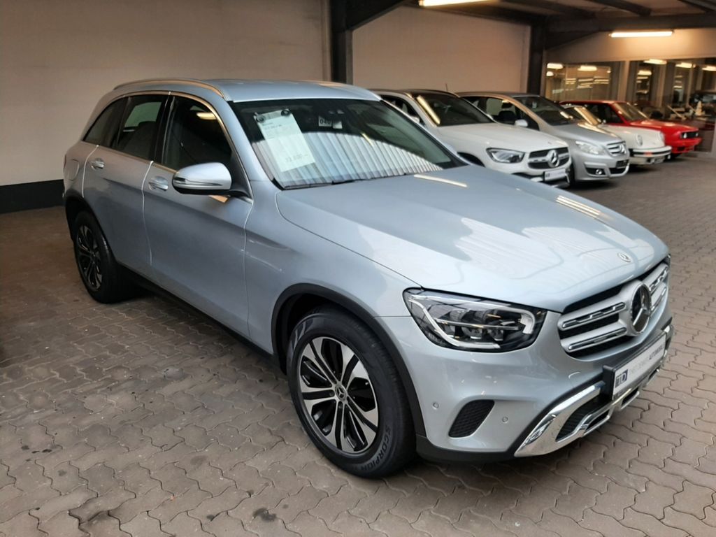 Mercedes-Benz GLC 200 2021