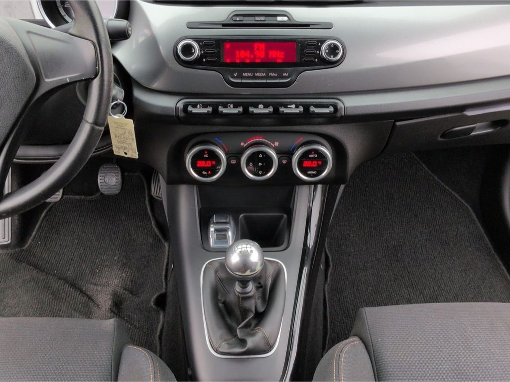 Alfa Romeo Giulietta 2011