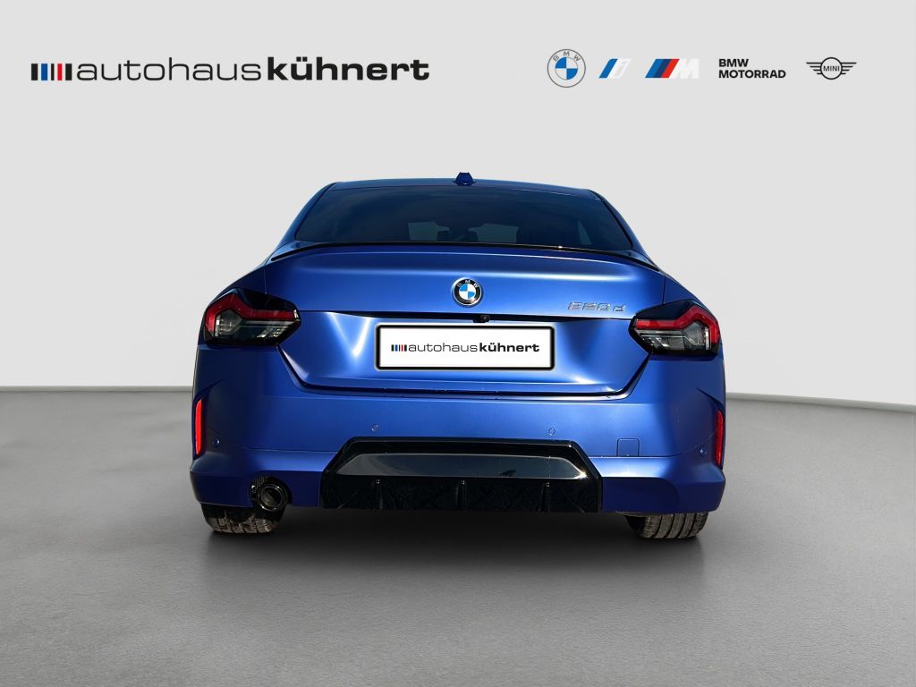 BMW 220