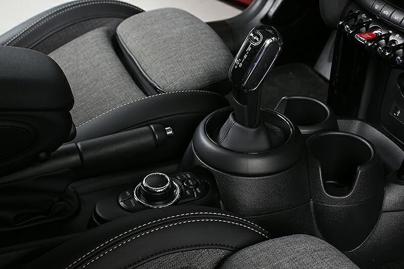 MINI Cooper Cabrio 2022