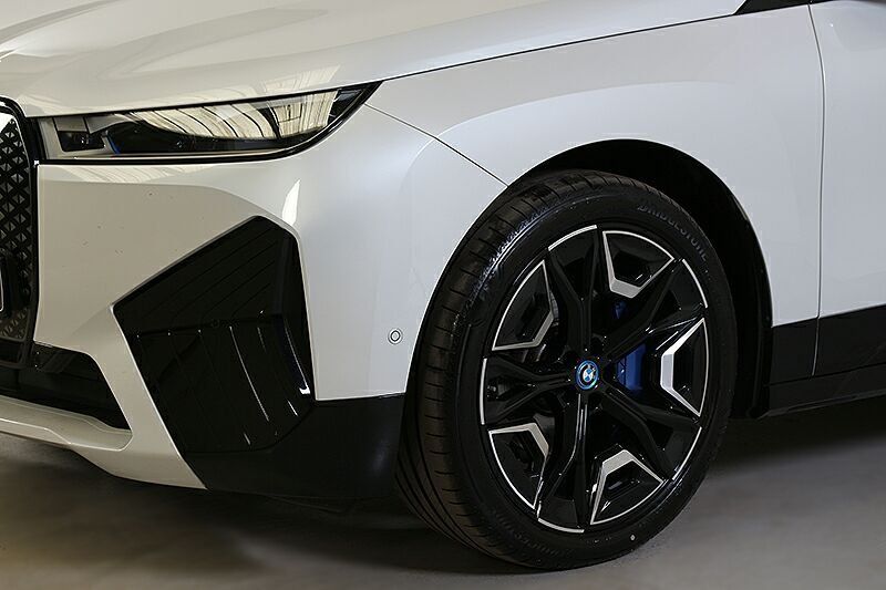 BMW iX 2023