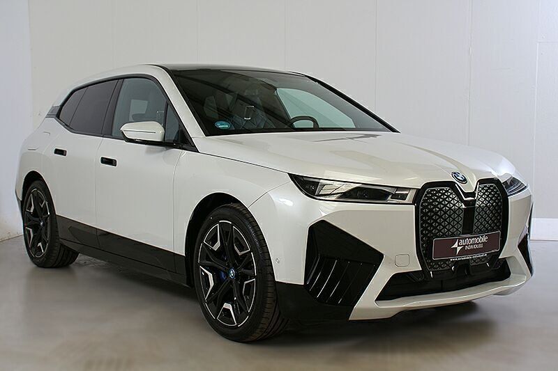 BMW iX 2023