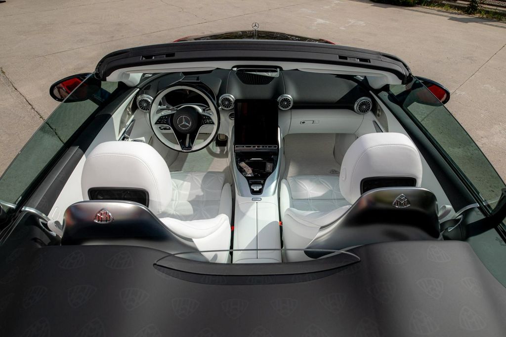 Mercedes-Benz SL 680 2025