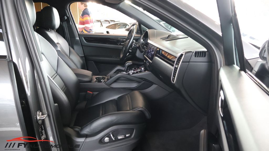 Porsche Cayenne 2019