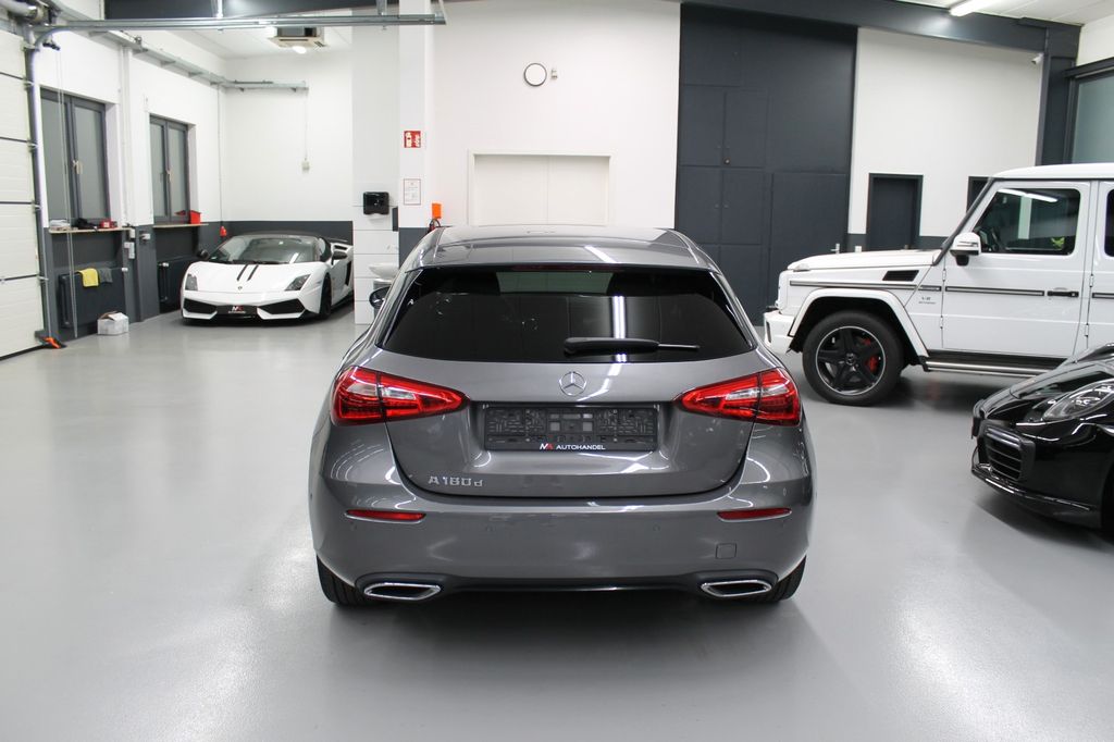 Mercedes-Benz A 180 2022