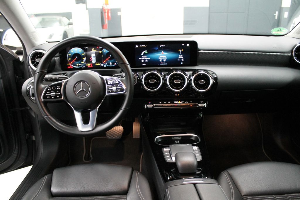 Mercedes-Benz A 180 2022