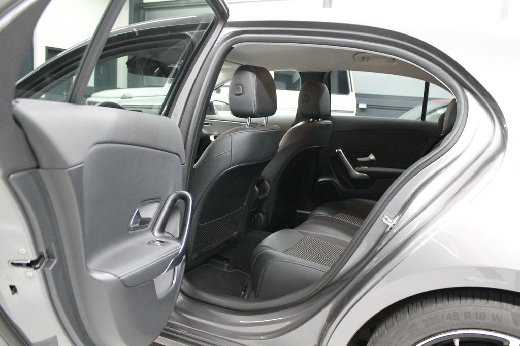 Mercedes-Benz A 180 2022