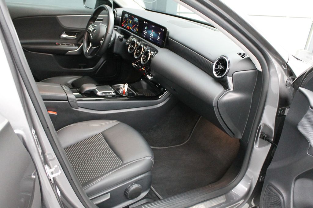 Mercedes-Benz A 180 2022