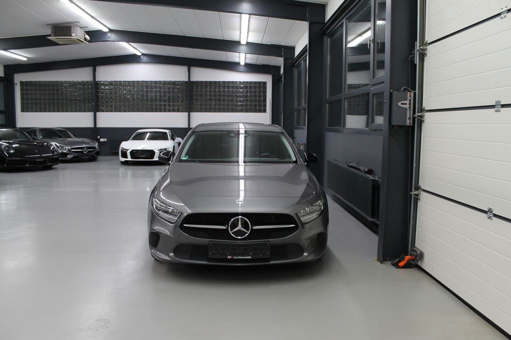 Mercedes-Benz A 180 2022