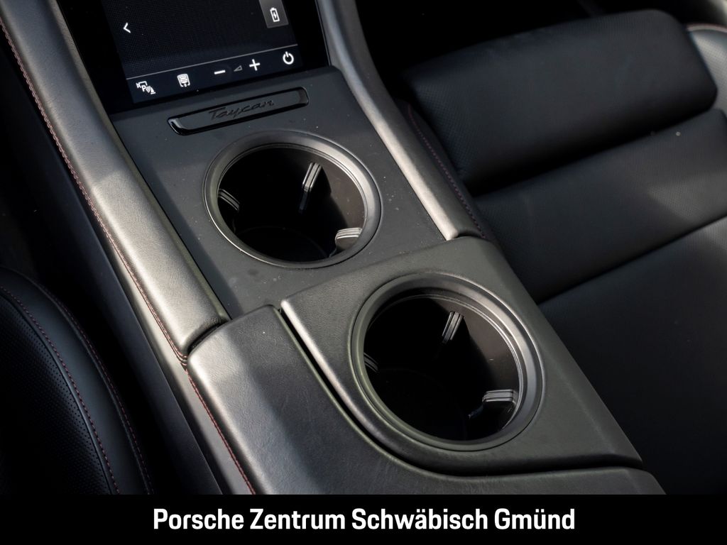 Porsche Taycan 2023