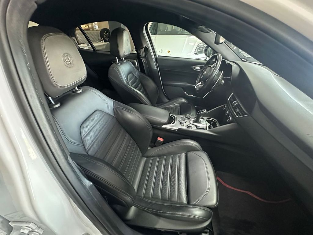 Alfa Romeo Giulia 2023