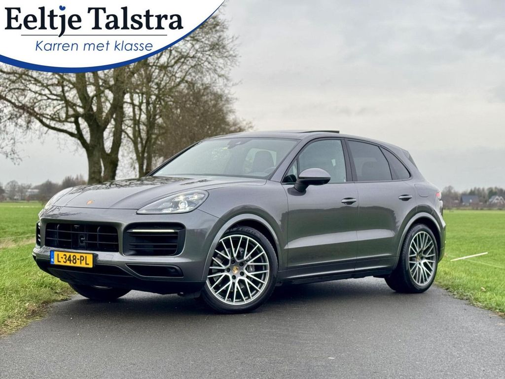 Porsche Cayenne 2021