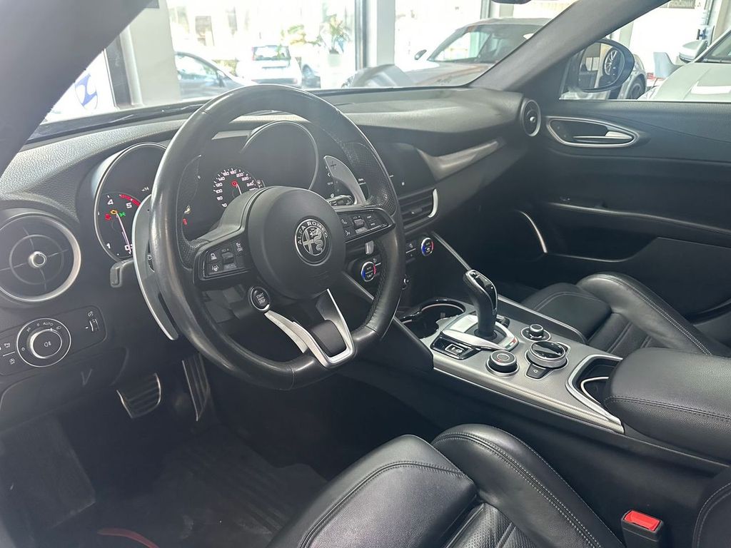 Alfa Romeo Giulia 2023