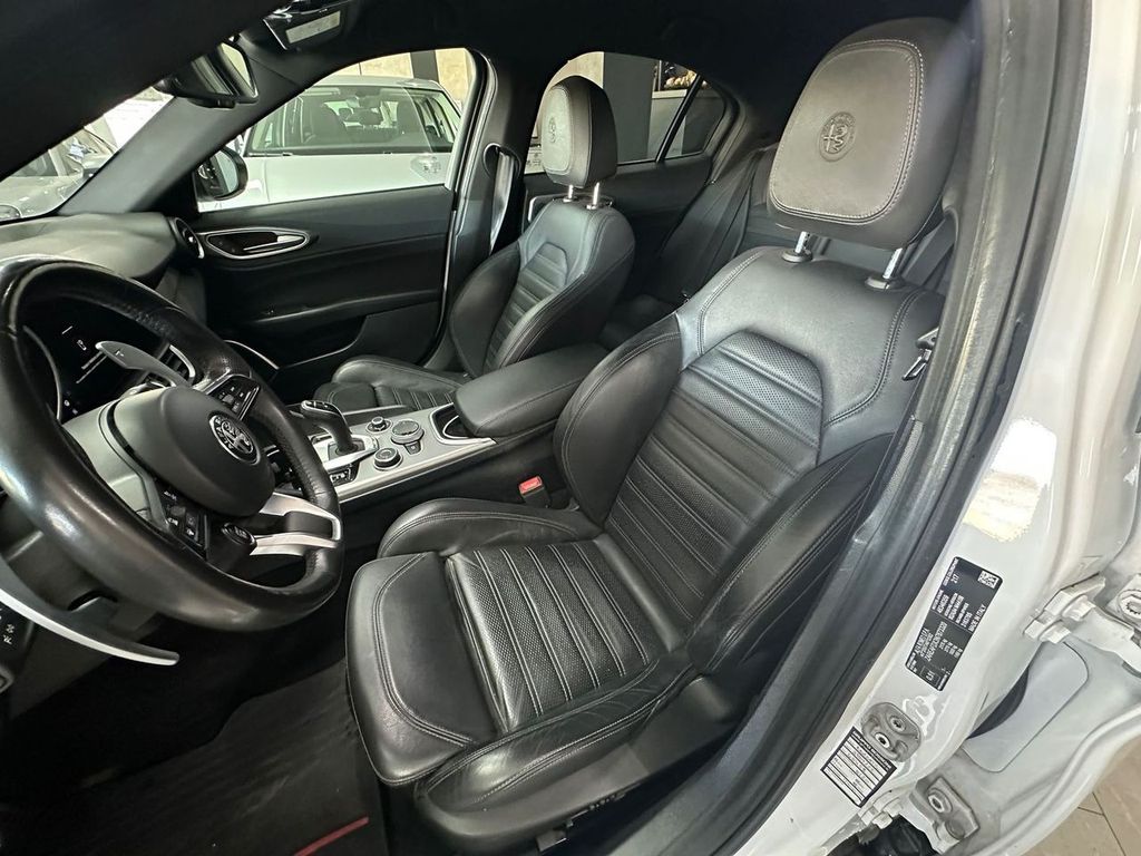 Alfa Romeo Giulia 2023