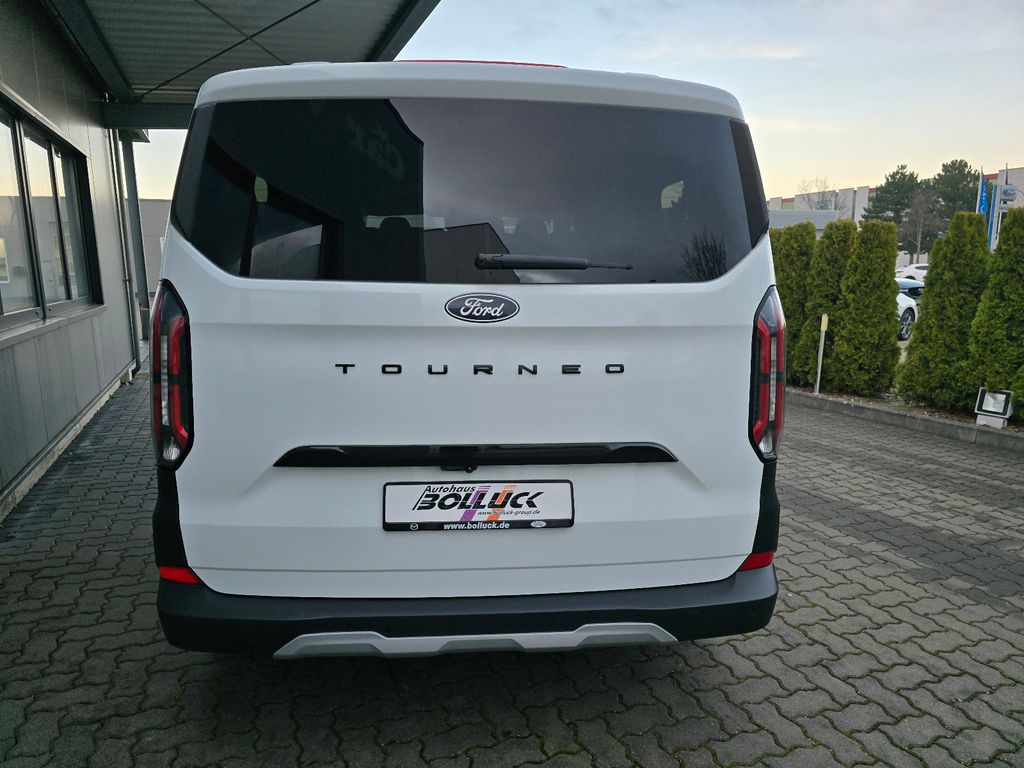 Ford Tourneo Custom 2025