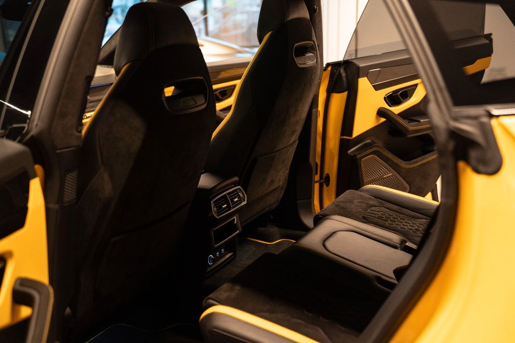 Lamborghini Urus 2023