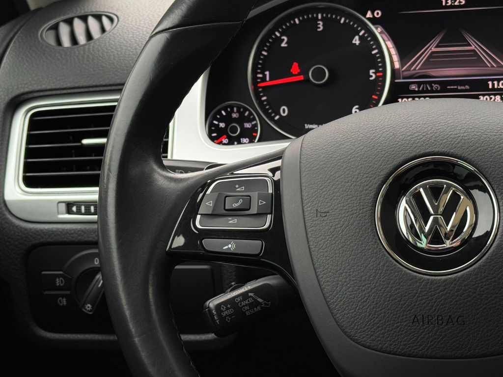 Volkswagen Touareg 2015