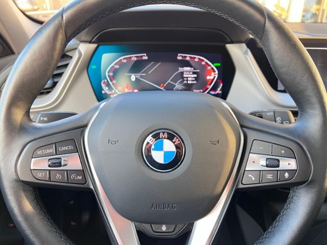 BMW 120 2024