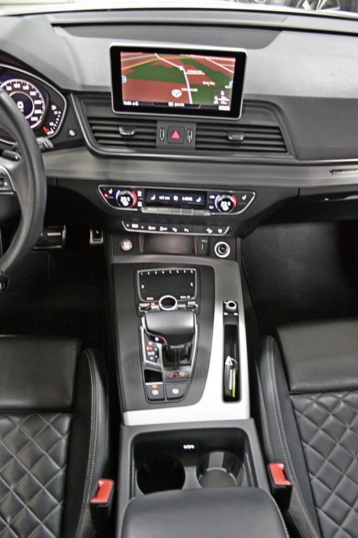 Audi SQ5 2020