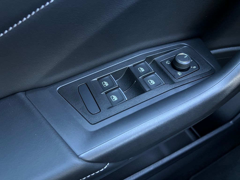 Volkswagen T-Roc 2024