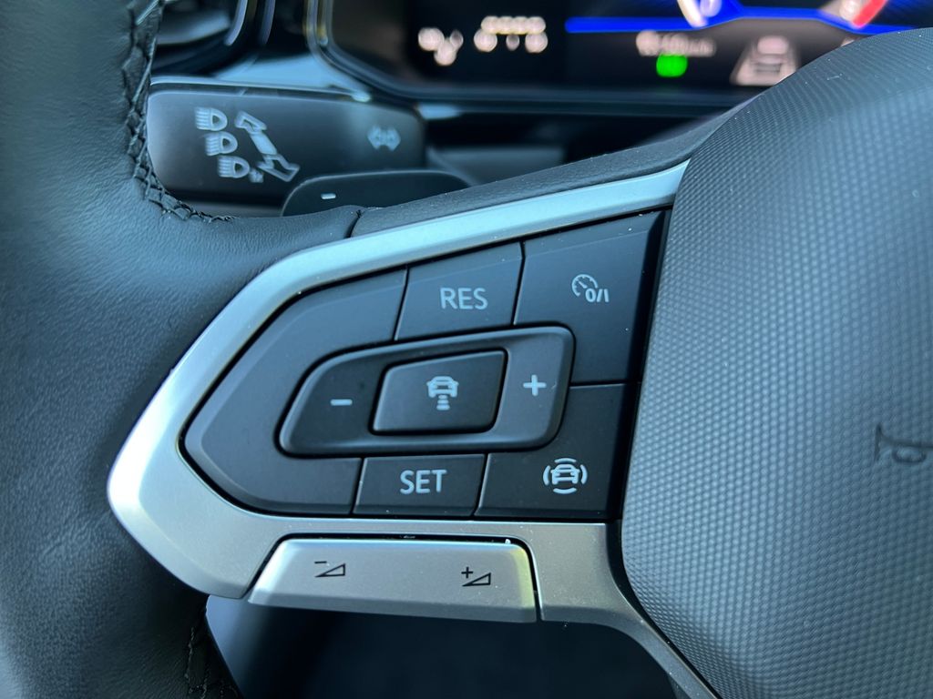 Volkswagen T-Roc 2024