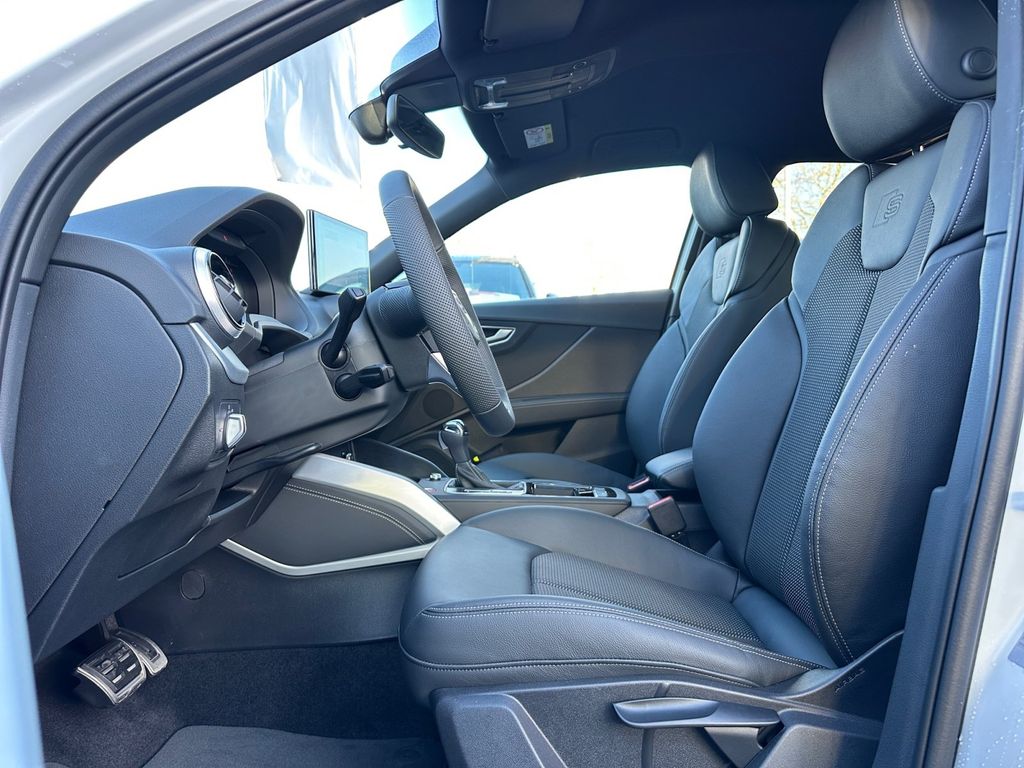 Audi SQ2 2025