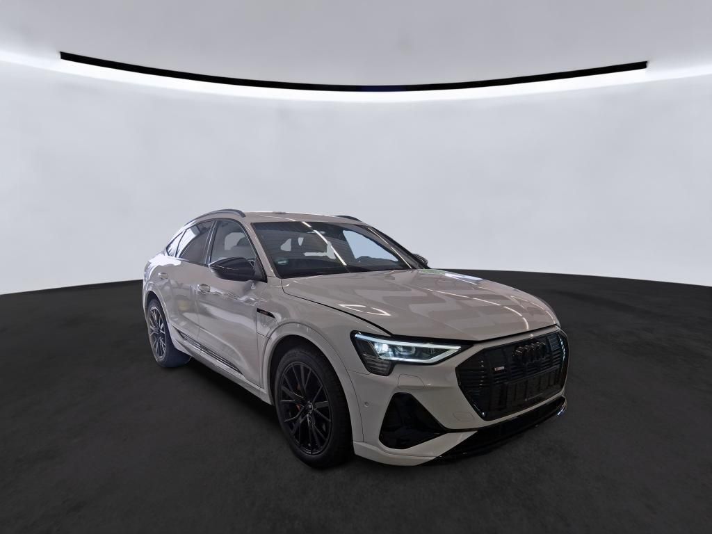 Audi e-tron 2022