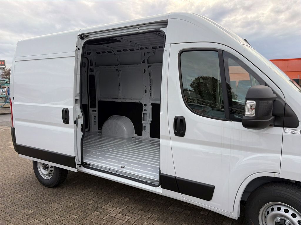 Opel Movano 2025
