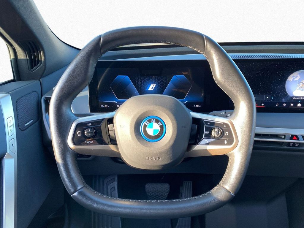 BMW iX 2023