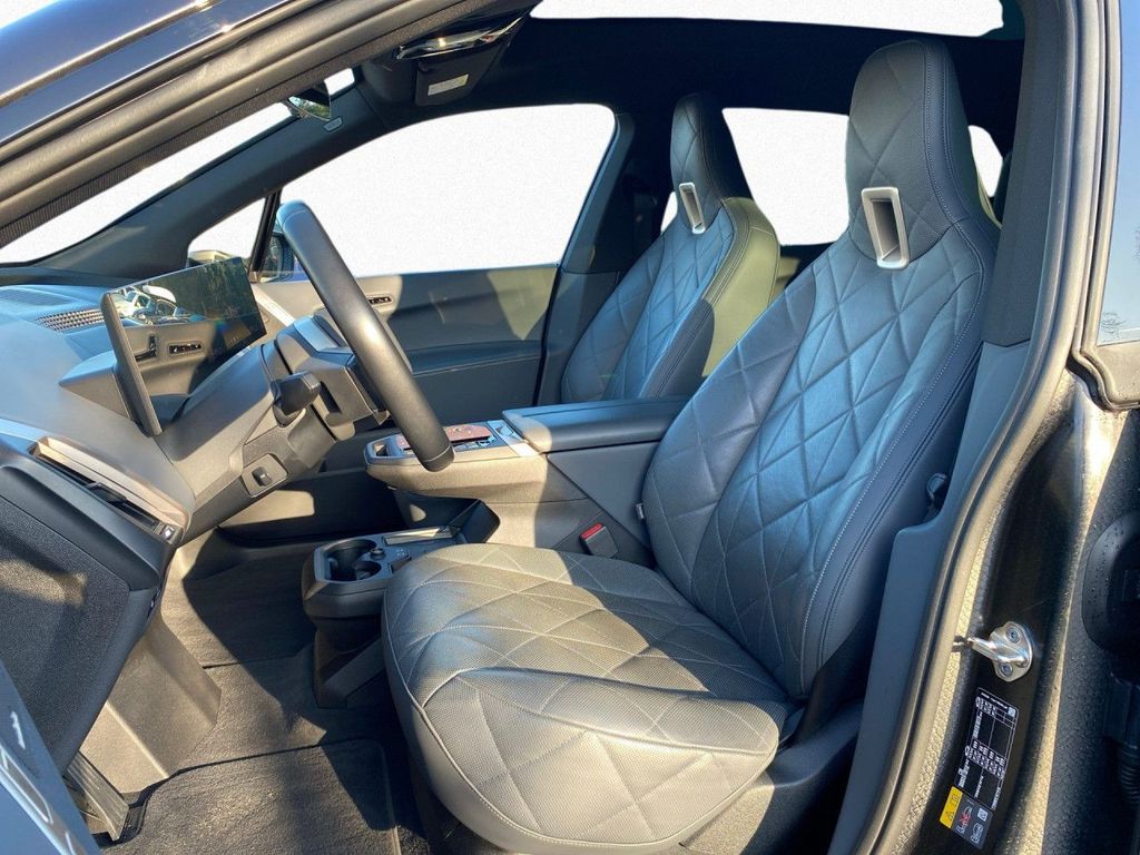 BMW iX 2023