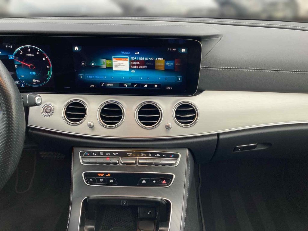Mercedes-Benz E 300 2022