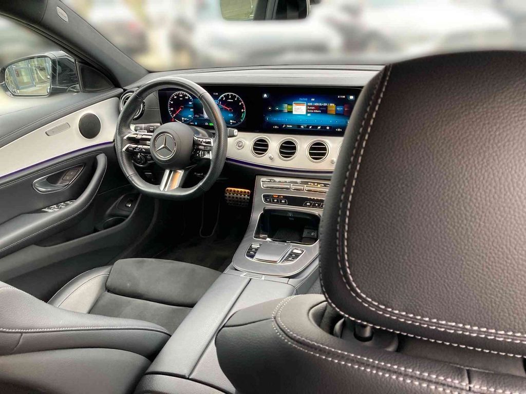 Mercedes-Benz E 300 2022