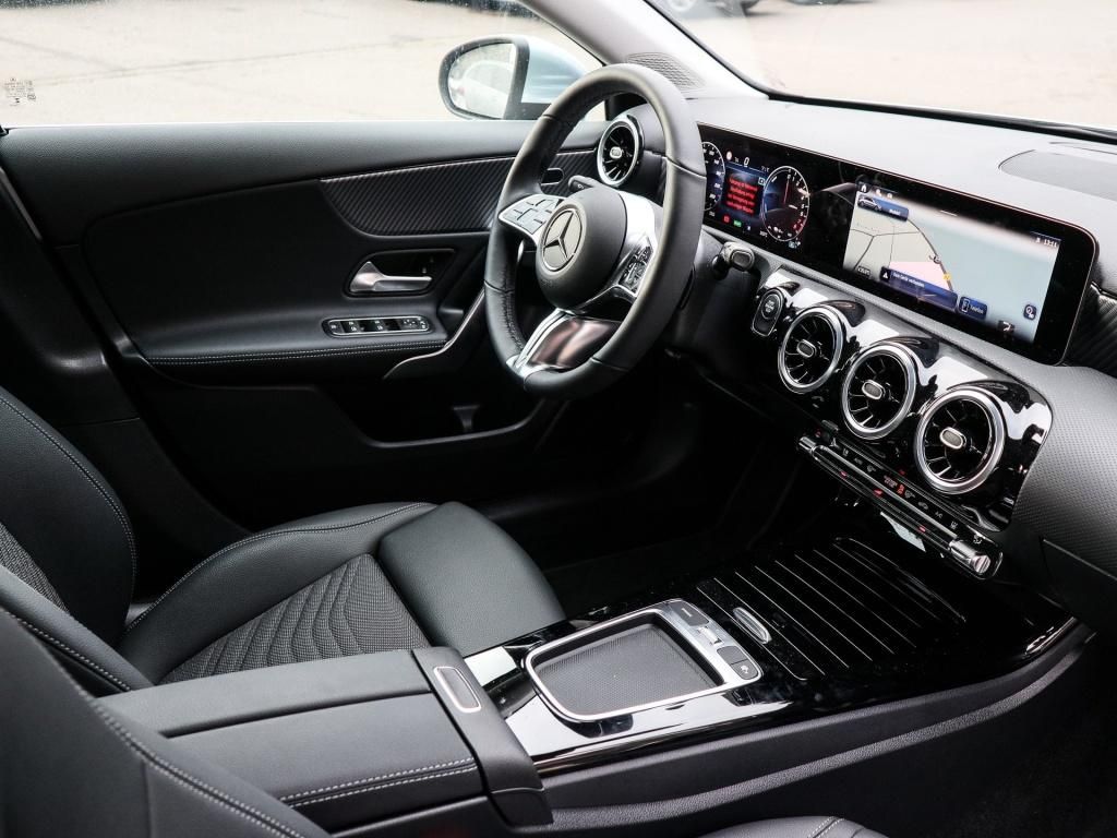Mercedes-Benz A 250 2024