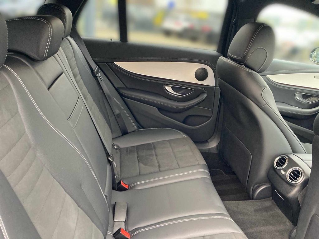 Mercedes-Benz E 300 2022