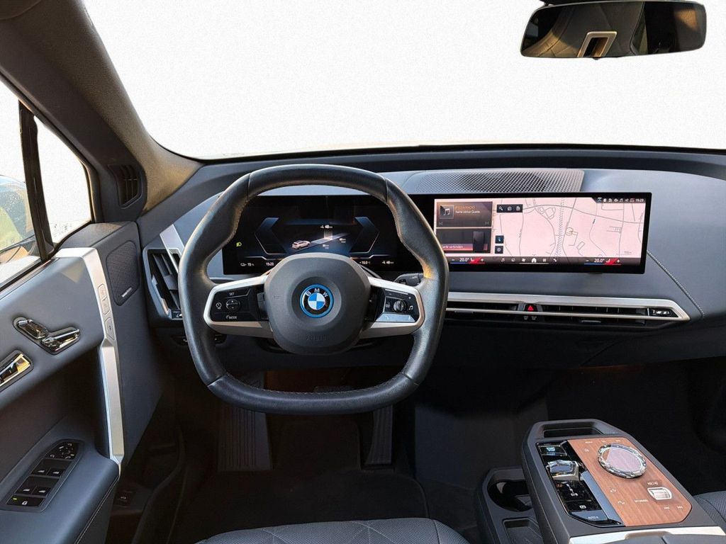 BMW iX 2023