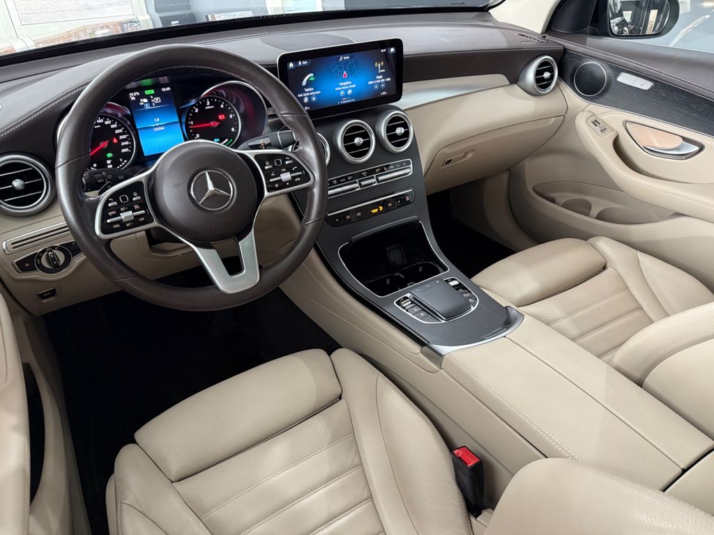 Mercedes-Benz GLC 300 2020