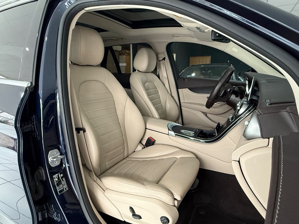 Mercedes-Benz GLC 300 2020