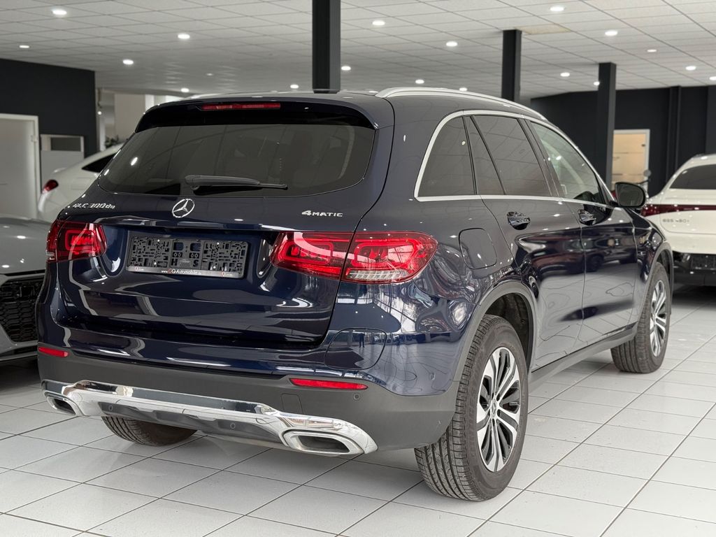 Mercedes-Benz GLC 300 2020