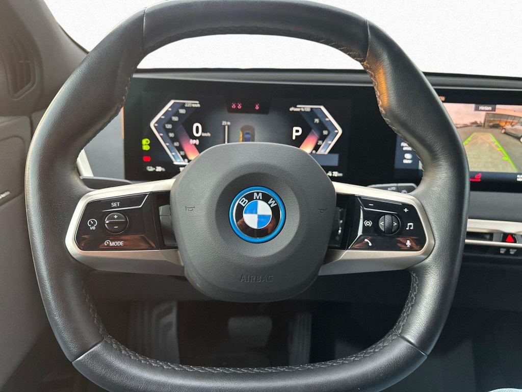 BMW iX 2022