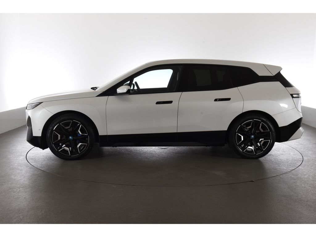 BMW iX 2023