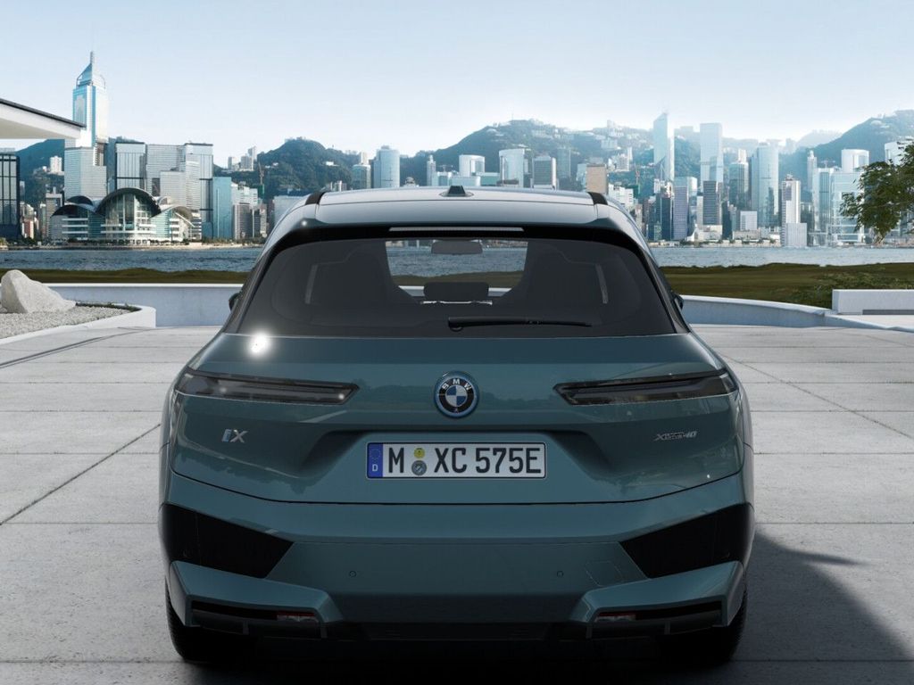 BMW iX 2023