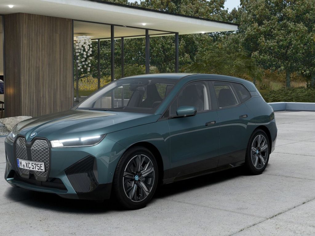 BMW iX 2023
