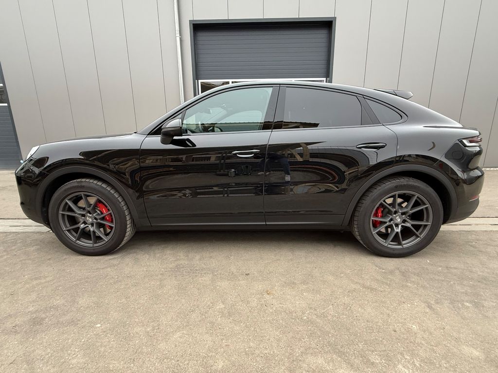 Porsche Cayenne 2025