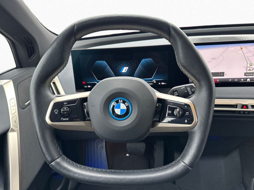 BMW iX 2023